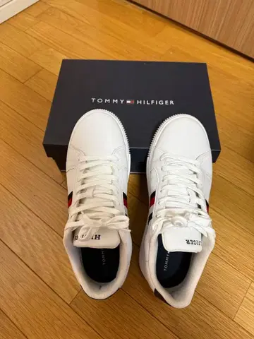 TOMMY HILFIGER 타미힐피거 스니커즈 화이트