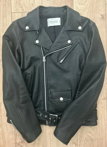 뷰티풀피플 UNITEDARROWS 별주 가죽 자켓 160