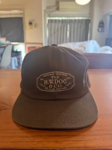 h.w.dog&co 트래커 캡 브라운