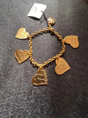 CLATHAS 골드 하트 팔찌