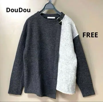 새상품 두두 배색 절개 비대칭 반지 디자인 풀오버 니트