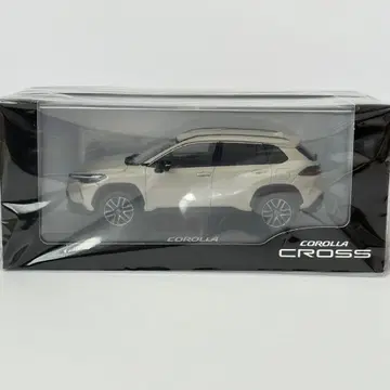 도요타 박물관 구매 신형 카롤라 크로스 컬러 샘플 클리어 베이지 메탈릭