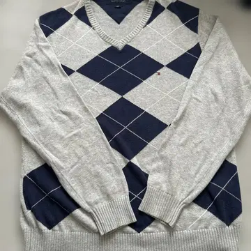 TOMMY HILFIGER 아가일 무늬 니트