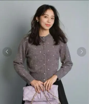 [택 포함 새상품] JUSGLITTY 도트 자수 가디건 풀오버 그레이