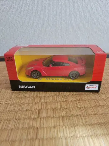 Nissan GT-R 1/43 레드 미니카