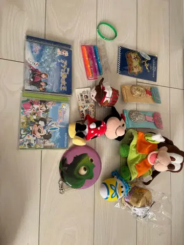 미키 미니 더피 캐릭터 굿즈 세트