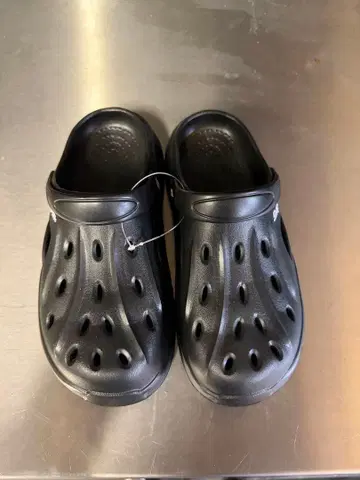 Snap-on 블랙 클로그 샌들 40-41