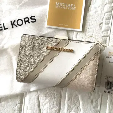 새상품 마이클코어스 MICHEAL KORS 정가 41,800엔 지갑