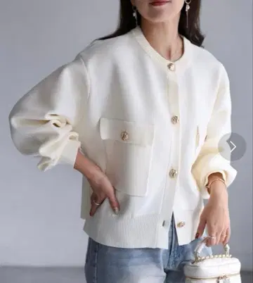 [ 새상품급 ] 니트 가디건 골드 버튼 화이트