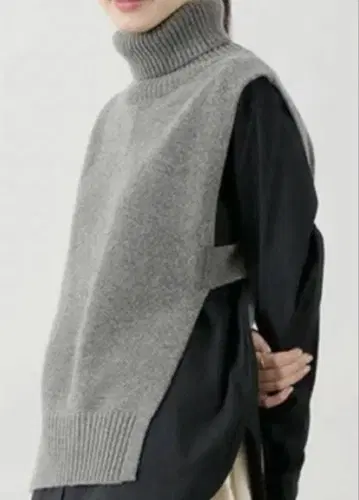 새상품 mizuiro-ind 50s 브로드 울 사이드 슬릿 터틀넥 베스트