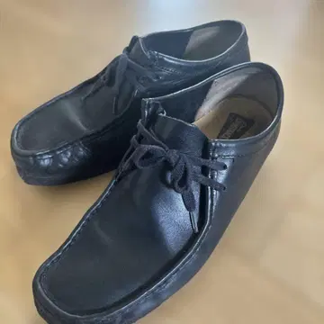 클락스 ORIGINALS 왈라비 블랙 가죽 신발 US10