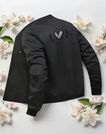 하트 자수 블랙 집업 후드티