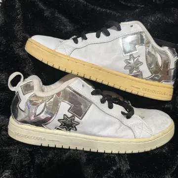 DC SHOES 화이트 스니커즈 26.5cm 디씨슈즈