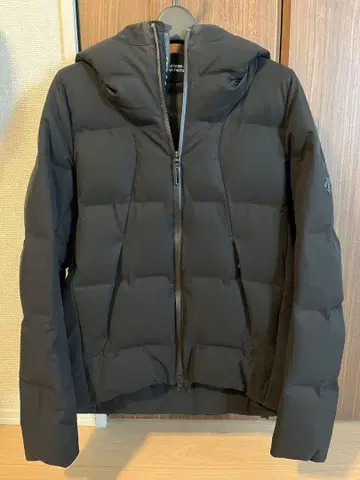 DESCENTE 다운 자켓 블랙 미즈사와 다운 셔틀