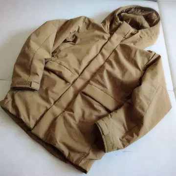 UNIQLO 베이지 하이브리드 다운 파카 자켓