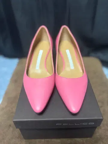 미사용 새상품 PELLICO NEBI 핑크 36 펠리코