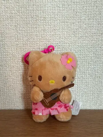 헬로키티 우쿨렐레 키링 괌 한정판 키티 미사용 새상품
