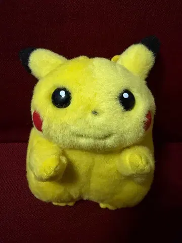 피카츄 봉제 인형 배를 누르면 울어요