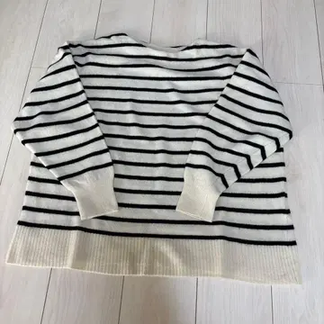 카구레 니트 보더 스웨터 어반 리서치