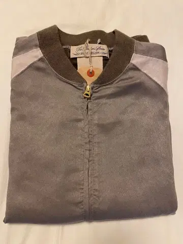 새상품 레미 리프 SUEDE LIKE RAGLAN ZIP JACKET