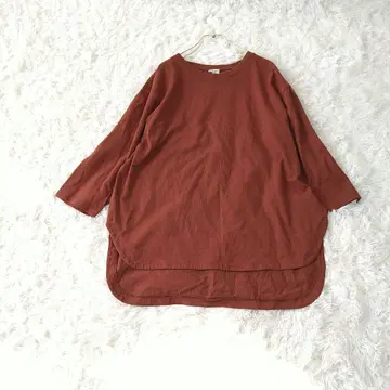 라운드 헴 반팔 상의 티셔츠 F 테라코타