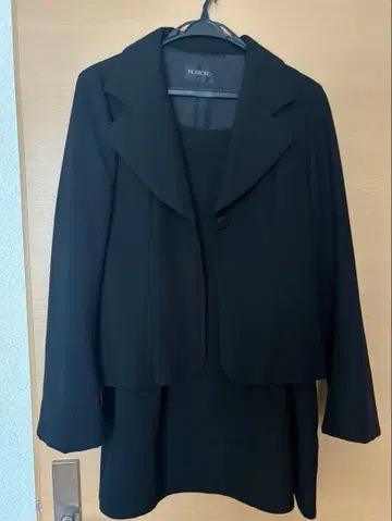 잉게보그 수트 상하의 블랙