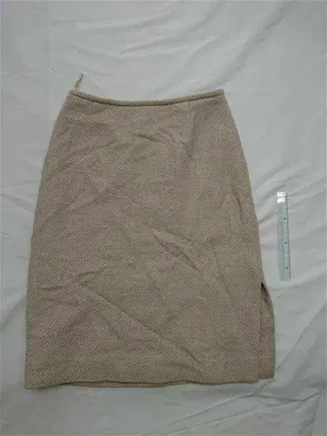 살바토레 페라가모 울 혼방 트위드 스커트 베이지 계열 38 사이즈