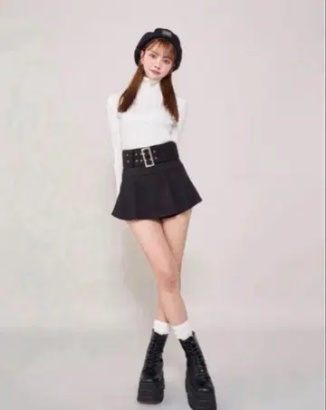 [ 새상품급 ] Darich 블랙 플리츠 미니 스커트 벨트 포함