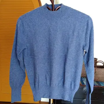 캐시미어 100% 하이넥 스웨터 M