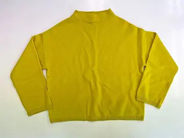 Tomorrowland 니트 겨자색