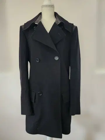 블랙 더블 브레스트 체스터 코트