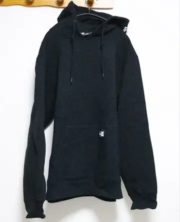 뉴에라 남성용 후드티 온스포츠 별주 XL 사이즈 거의 미사용품