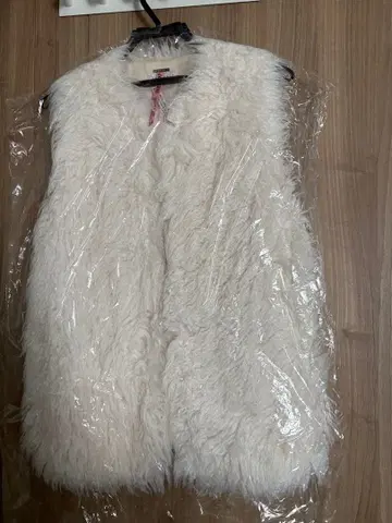 FRAY I.D ECOPEL 에코 퍼 베스트