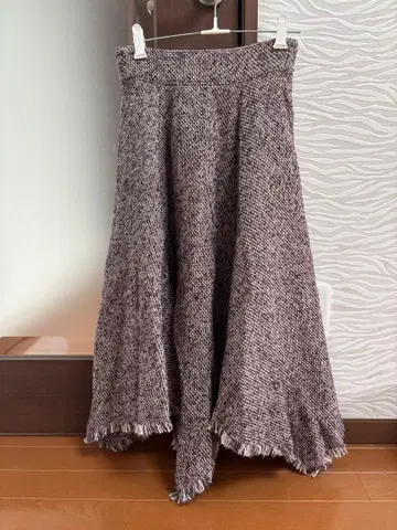 MIIA 미아 트위드 롱 스커트