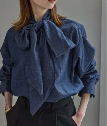 SLOBE IENA 페더 데님 빅 보타이 셔츠