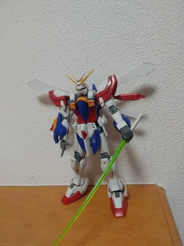 건담 프라모델 1/100 갓건담 완성품 동시 300엔 할인