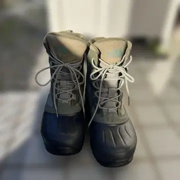 The North Face 방수 아웃도어 부츠 매트/블랙