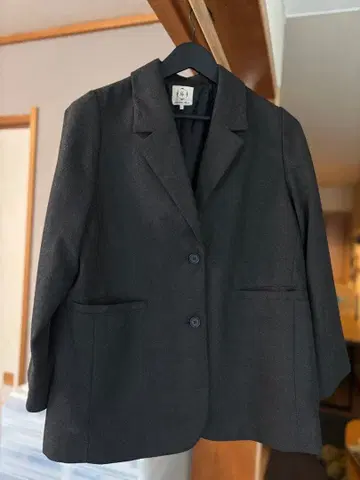 새상품 다크 그레이 테일러드 자켓