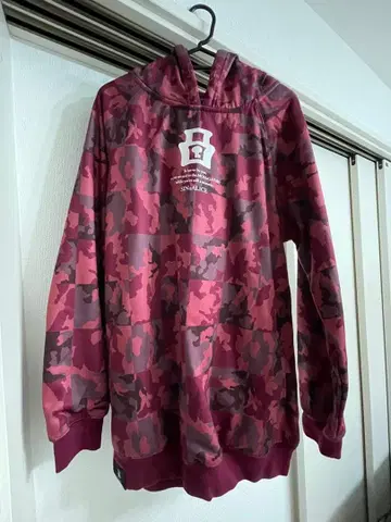 시노아리스 [ 빨간 망토 ] 카모플라쥬 후드티