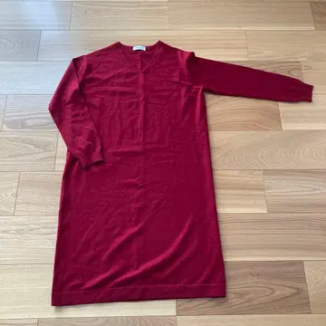 BEAUTY&YOUTH 빨간색 V넥 롱니트 원피스