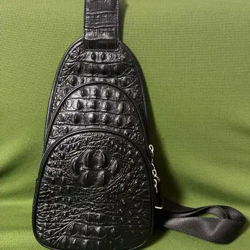 크로커다일 패턴 숄더백