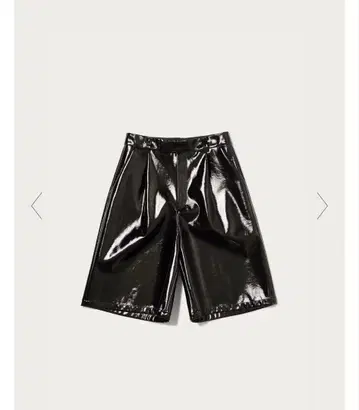 숏팬츠 인조 가죽 블랙