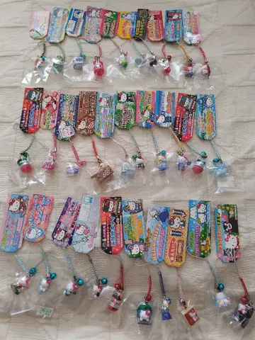 지역 한정 키티 스트랩 묶음 판매 30점