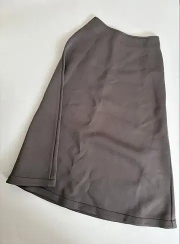 [ 미사용 새상품 ] Elura 플레어 롱 스커트 S