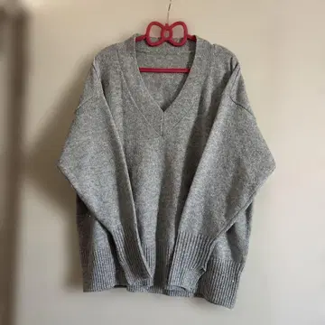 새상품급 cloche 크로셰 라메 니트 그레이