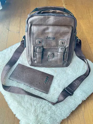 Jeep 브라운 숄더백과 지갑 세트