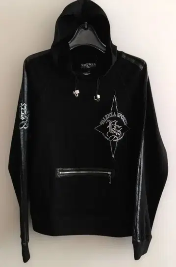 일본제 Valenza po sports 후드티 40 M 블랙 거의 미사용