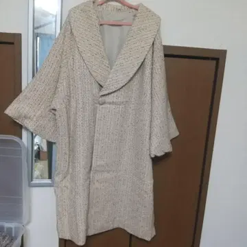 트위드 기모노 코트 베이지 계열