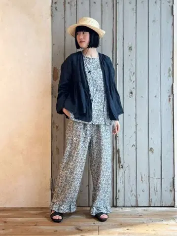 이번 시즌 새상품 네스트로브 라미 묵 인디고 염색 라발리 블라우스