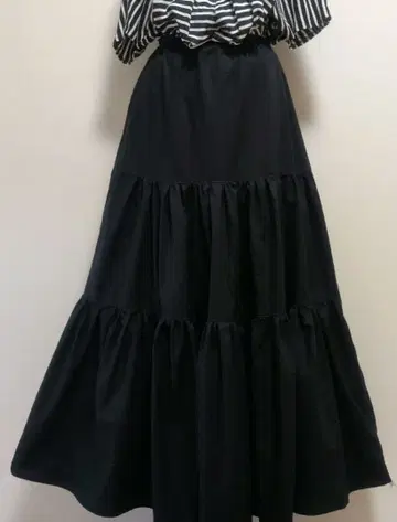 블랙 코튼100 플레어 스커트 3단 티어드 맥시 스커트
